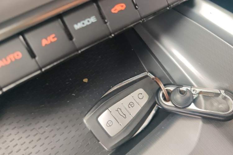 Used Geely Auto Preface 2023 2.0TD Prestige Version Vehicle Key
