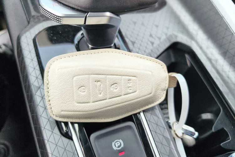 Used Geely Auto Preface 2023 1.5TD Kunlun Edition Vehicle Key