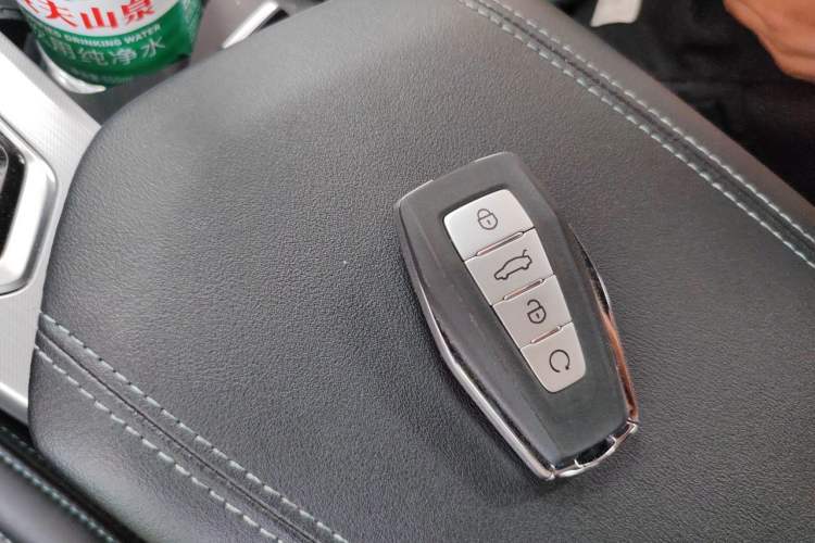 Used Geely Auto Preface 2023 2.0TD "Only This Verdant Green" Edition Vehicle Key