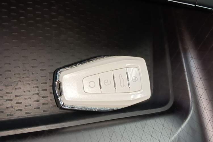 Used Geely Auto Preface 2023 1.5TD Kunlun Edition Vehicle Key