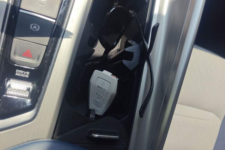 Used Geely Auto Preface 2023 2.0TD Prestige Version Vehicle Key