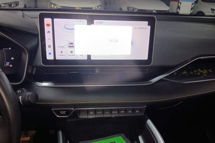 Used Geely Auto Preface 2023 1.5TD Fuyao Version Audio And AC Panel