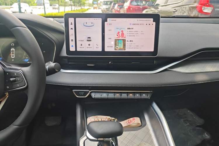 Used Geely Auto Preface 2023 2.0TD Luxury Version Audio And AC Panel