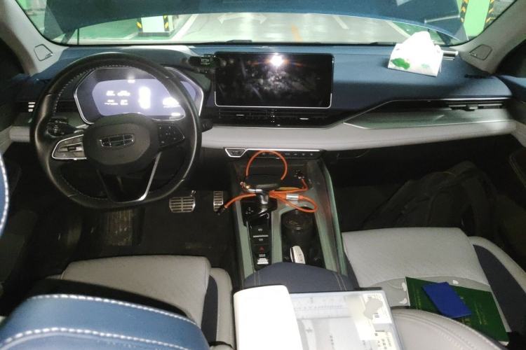 Used Geely Auto Preface 2023 2.0TD Prestige Version Center Console