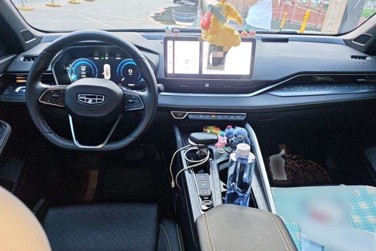 Used Geely Auto Preface 2023 1.5TD Kunlun Edition Center Console