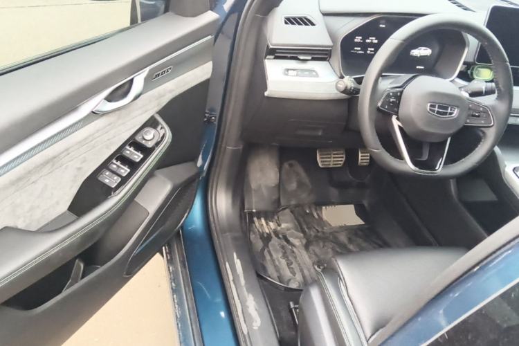 Used Geely Auto Preface 2023 2.0TD "Only This Verdant Green" Edition Driver Seat