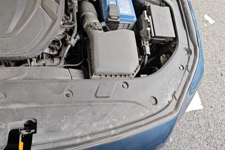 Used Geely Auto Preface 2023 2.0TD "Only This Verdant Green" Edition Engine Bay Left