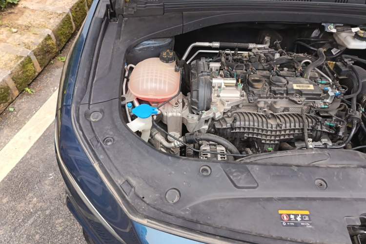 Used Geely Auto Preface 2023 2.0TD "Only This Verdant Green" Edition Engine Bay Right
