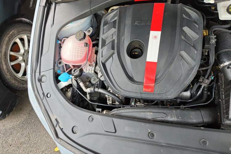 Used Geely Auto Preface 2023 2.0TD Space-Time Edition Engine Bay Right