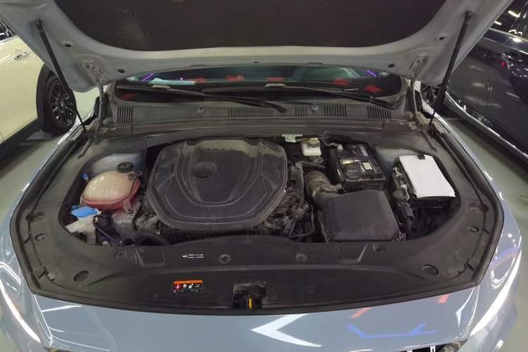 Used Geely Auto Preface 2023 2.0TD Luxury Version Engine Bay