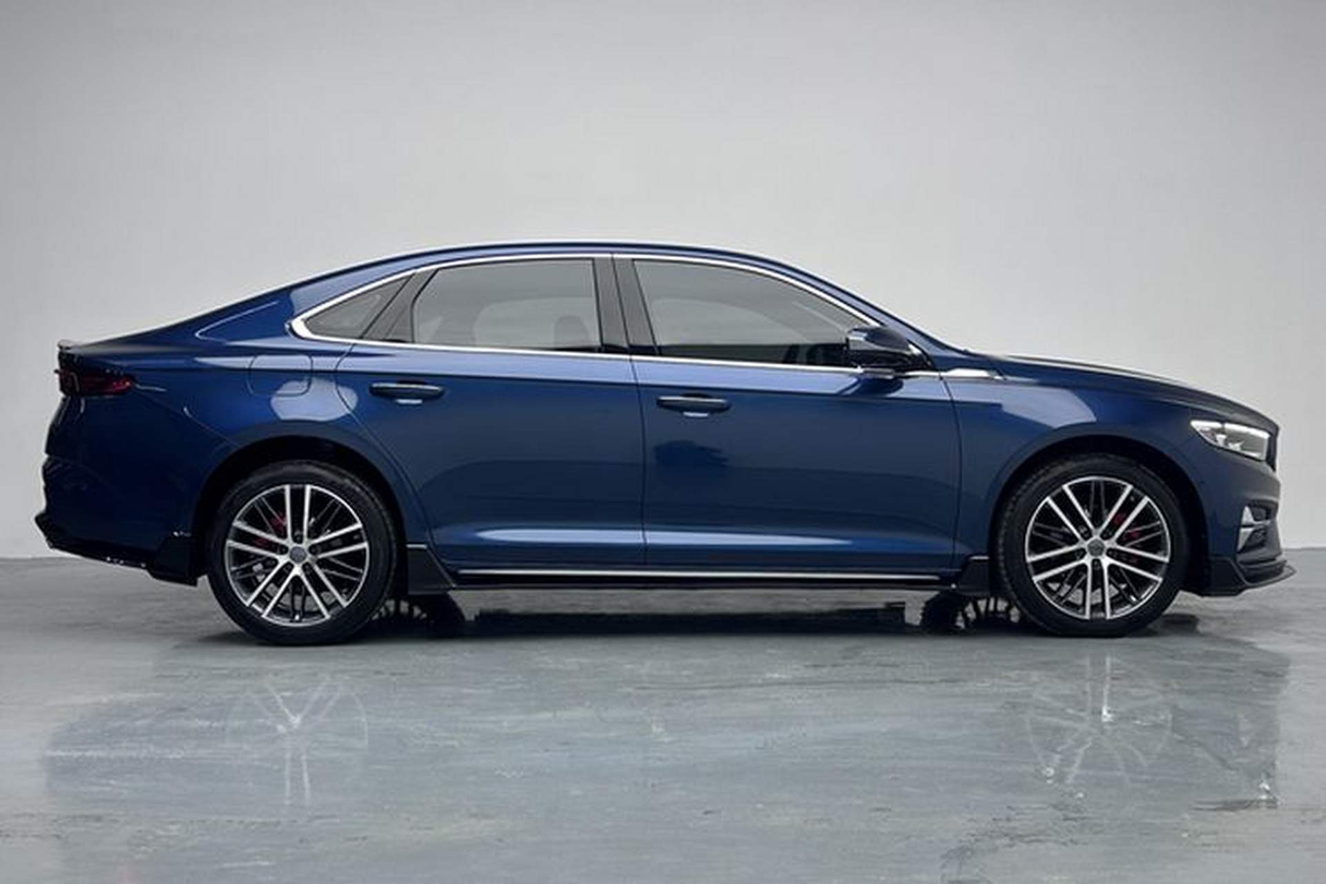 Used Geely Auto Preface 2023 2.0TD "Only This Verdant Green" Edition Exterior 6