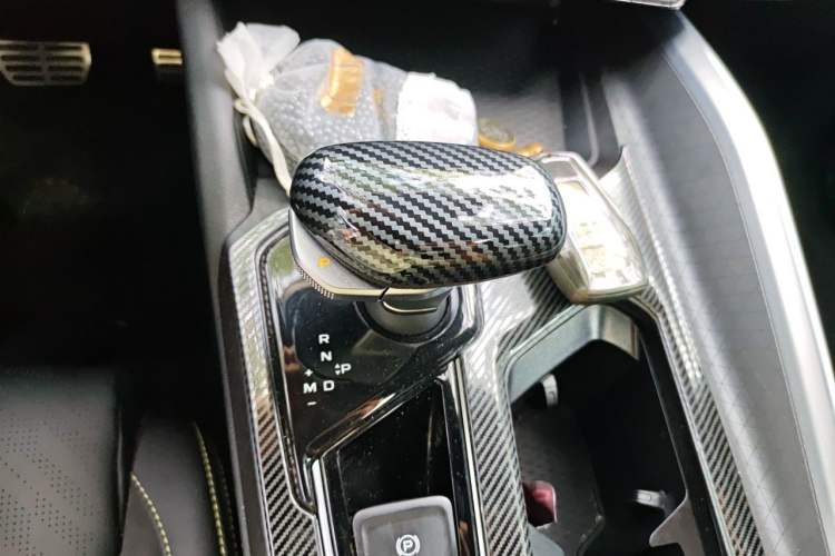 Used Geely Auto Preface 2023 2.0TD Space-Time Edition Gear Lever