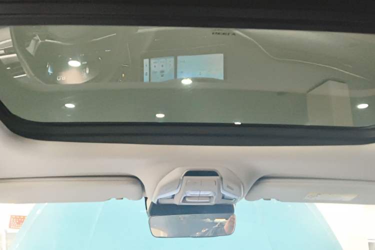 Used Geely Auto Preface 2023 2.0TD Prestige Version Headliner