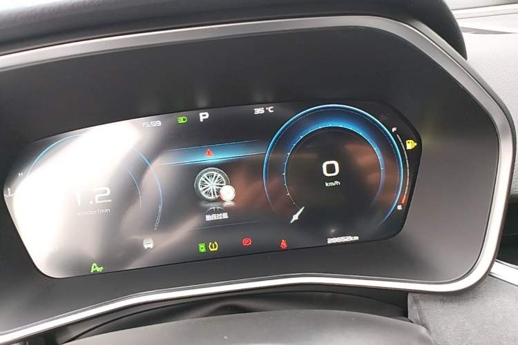 Used Geely Auto Preface 2023 2.0TD "Only This Verdant Green" Edition Instrument Cluster