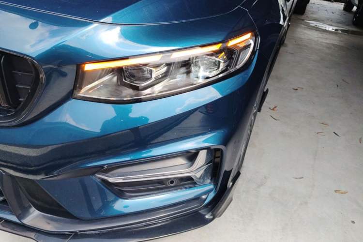 Used Geely Auto Preface 2023 2.0TD "Only This Verdant Green" Edition Left Front Headlight