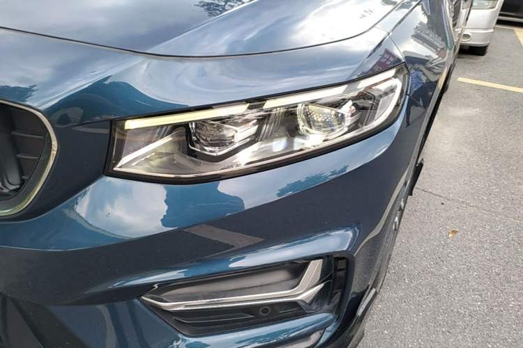 Used Geely Auto Preface 2023 2.0TD "Only This Verdant Green" Edition Left Front Headlight