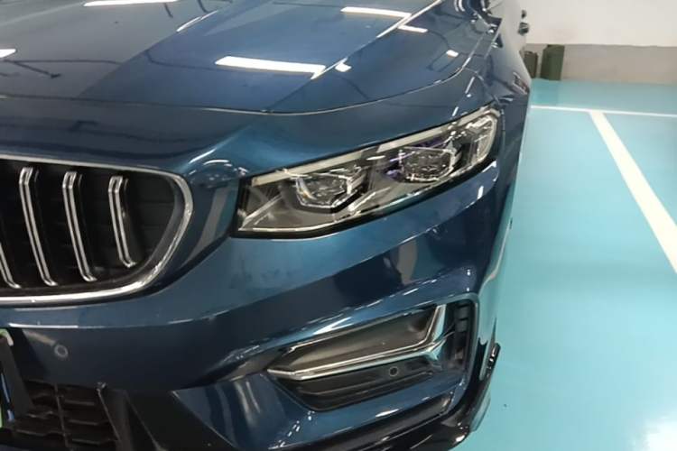 Used Geely Auto Preface 2023 2.0TD "Only This Verdant Green" Edition Left Front Headlight