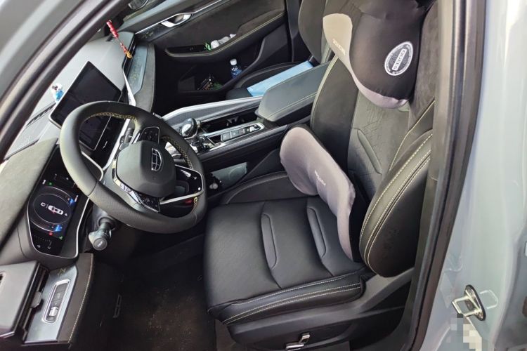 Used Geely Auto Preface 2023 2.0TD Space-Time Edition Left Front Seat