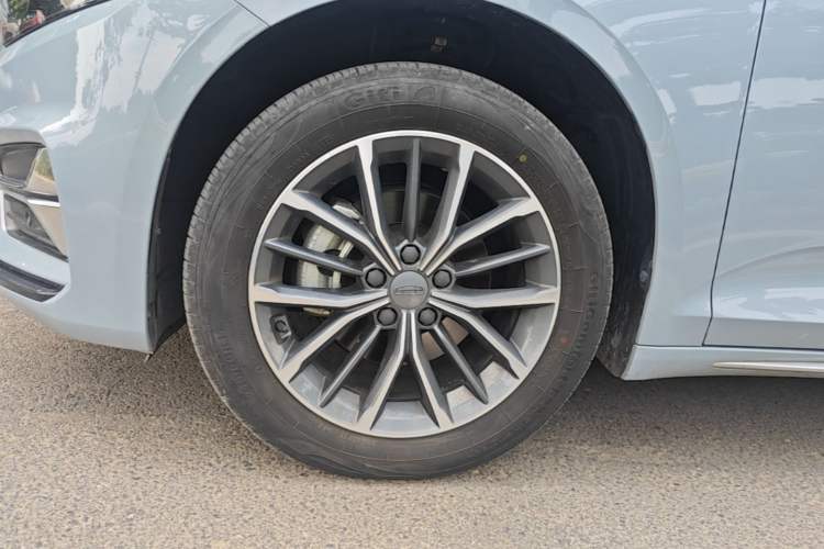 Used Geely Auto Preface 2023 2.0TD Luxury Version Left Front Wheel Hub