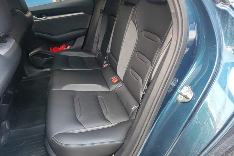 Used Geely Auto Preface 2023 2.0TD "Only This Verdant Green" Edition Left Rear Seat