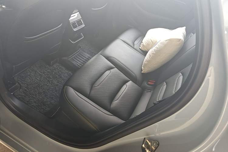 Used Geely Auto Preface 2023 1.5TD Kunlun Edition Left Rear Seat