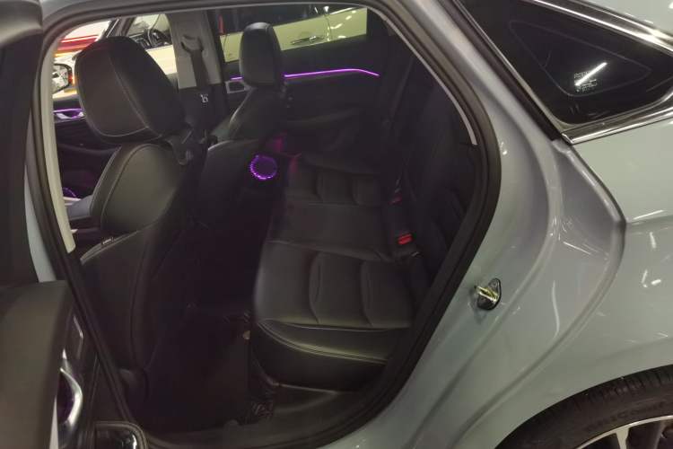 Used Geely Auto Preface 2023 2.0TD Luxury Version Left Rear Seat