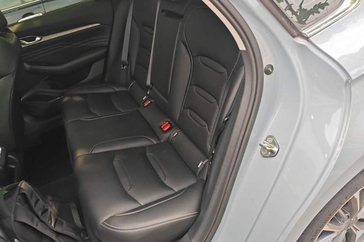Used Geely Auto Preface 2023 2.0TD Luxury Version Left Rear Seat