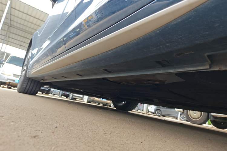 Used Geely Auto Preface 2023 2.0TD Prestige Version Left Side Sill
