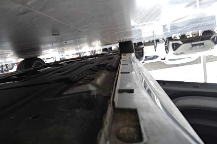 Used Geely Auto Preface 2023 2.0TD Prestige Version Left Side Sill