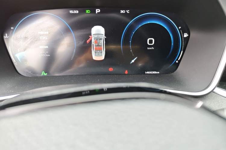 Used Geely Auto Preface 2023 2.0TD "Only This Verdant Green" Edition Odometer Close Up