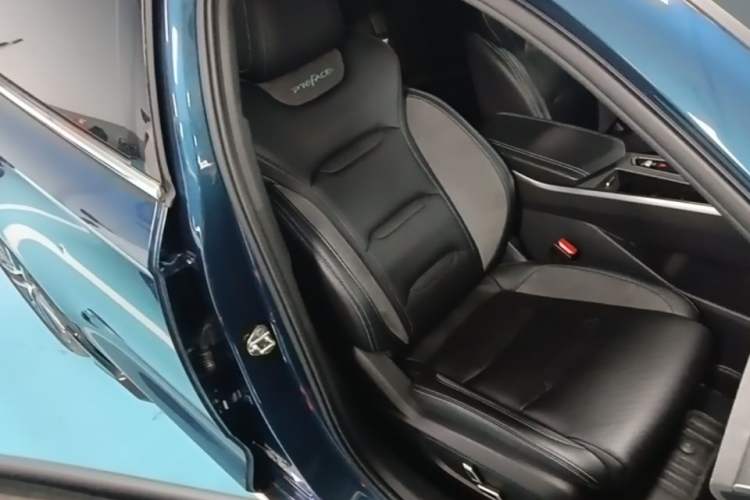 Used Geely Auto Preface 2023 2.0TD "Only This Verdant Green" Edition Right Front Seat