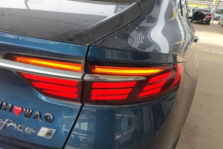 Used Geely Auto Preface 2023 2.0TD Prestige Version Right Rear Taillight