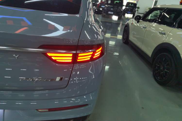 Used Geely Auto Preface 2023 2.0TD Luxury Version Right Rear Taillight