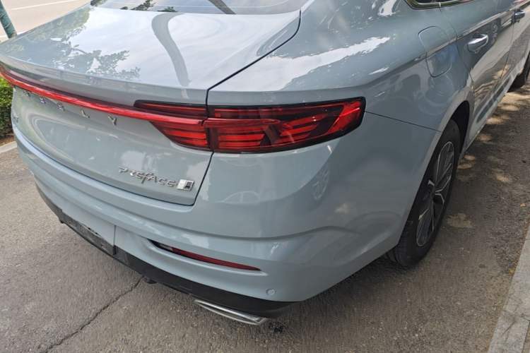 Used Geely Auto Preface 2023 2.0TD Luxury Version Right Rear Taillight