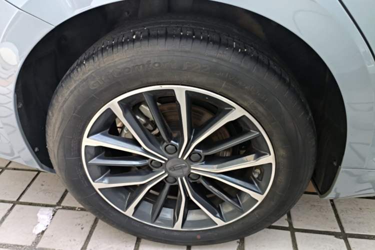 Used Geely Auto Preface 2023 1.5TD Fuyao Version Right Rear Wheel Hub