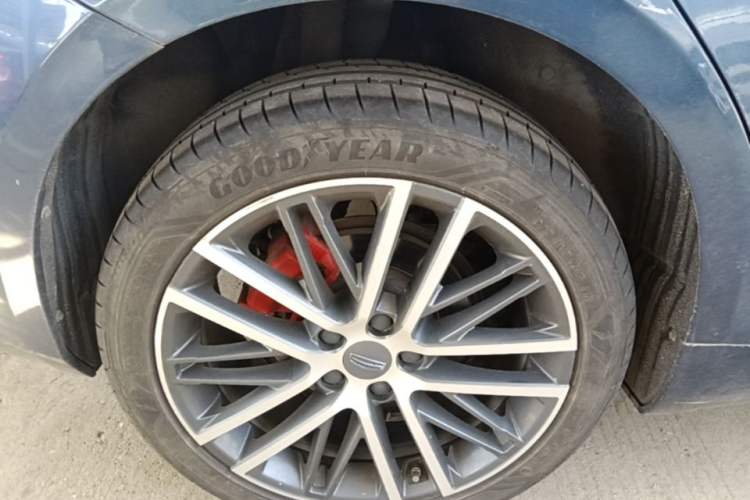Used Geely Auto Preface 2023 2.0TD Prestige Version Right Rear Wheel Hub