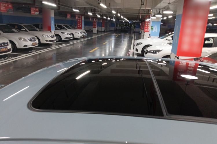 Used Geely Auto Preface 2023 1.5TD Fuyao Version Roof