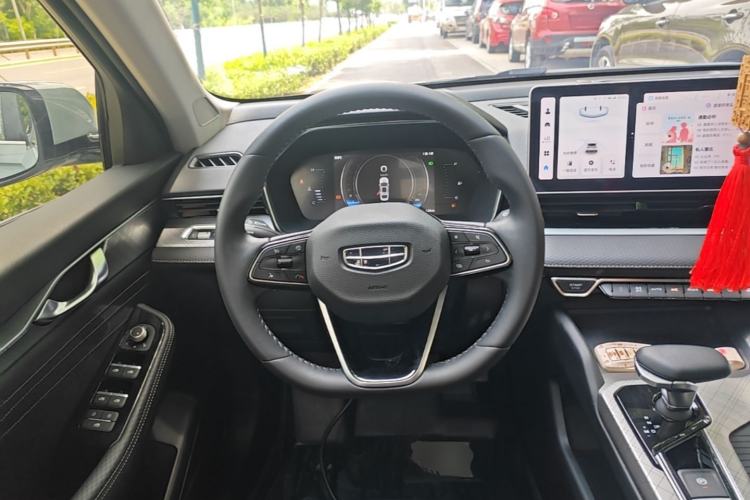 Used Geely Auto Preface 2023 2.0TD Luxury Version Steering Wheel