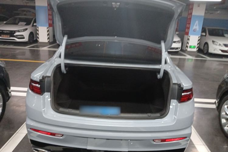 Used Geely Auto Preface 2023 1.5TD Fuyao Version Trunk