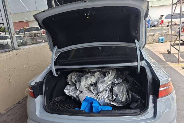 Used Geely Auto Preface 2023 1.5TD Kunlun Edition Trunk