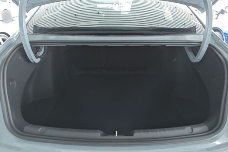 Used Geely Auto Preface 2023 2.0TD Prestige Version Trunk