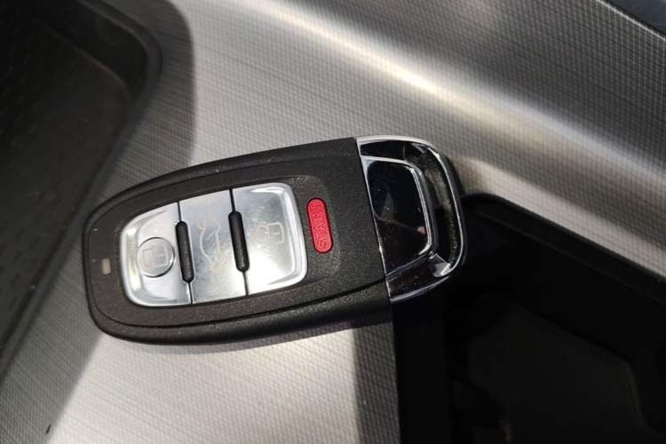 Used Geely Auto Preface 2023 2.0TD "Only This Verdant Green" Edition Vehicle Key