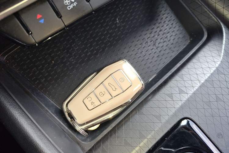 Used Geely Auto Preface 2023 1.5TD Kunlun Edition Vehicle Key