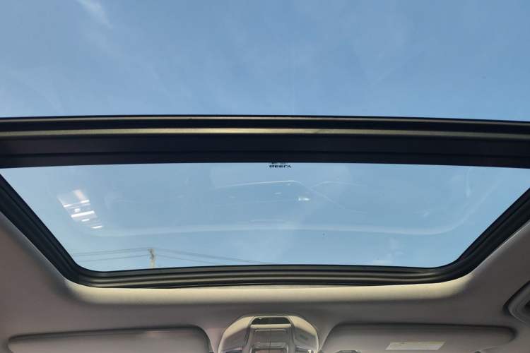 Used Geely Auto Preface 2023 2.0TD Prestige Version Headliner
