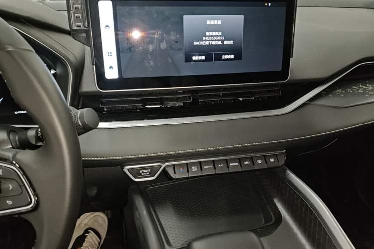 Used Geely Auto Preface 2023 1.5TD Kunlun Edition Audio And AC Panel