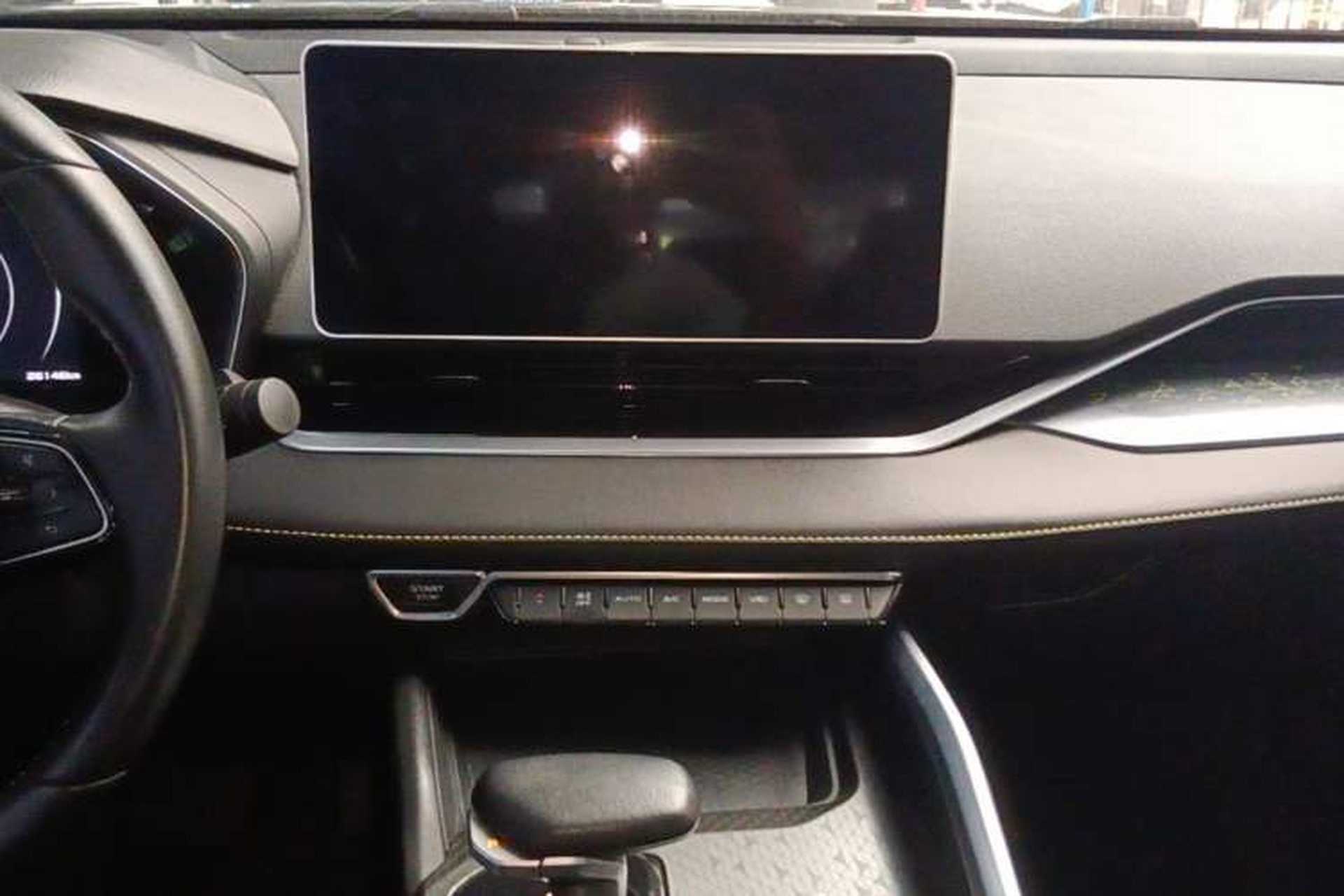 Used Geely Auto Preface 2023 1.5TD Fuyao Version Audio And AC Panel