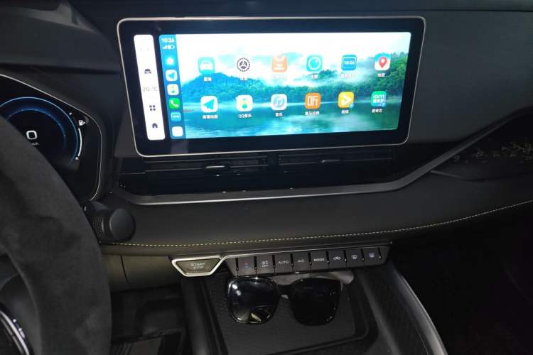 Used Geely Auto Preface 2023 1.5TD Kunlun Edition Audio And AC Panel