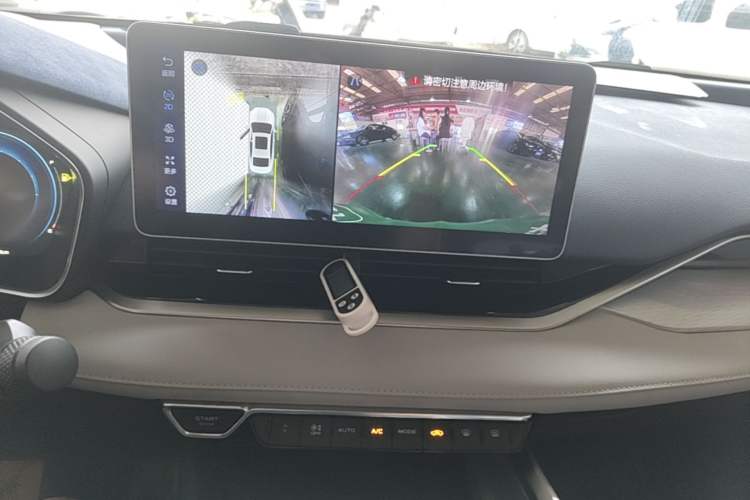 Used Geely Auto Preface 2023 2.0TD Prestige Version Audio And AC Panel