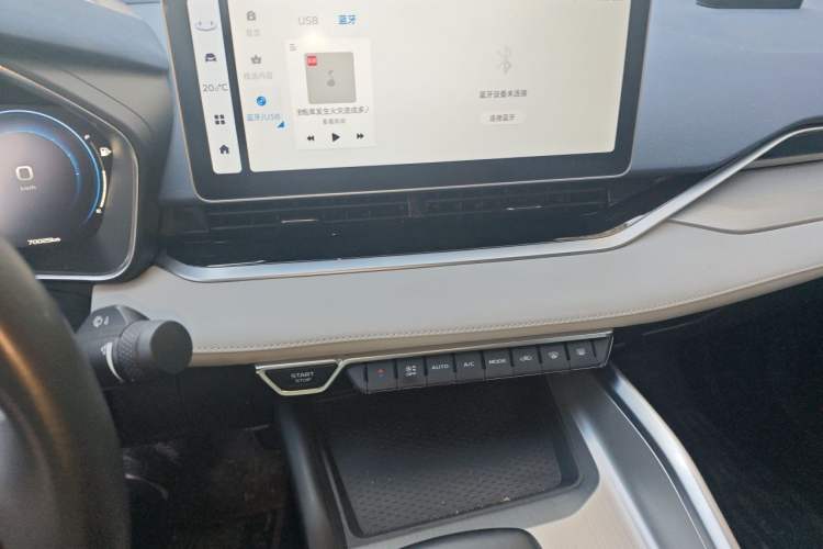 Used Geely Auto Preface 2023 2.0TD Prestige Version Audio And AC Panel