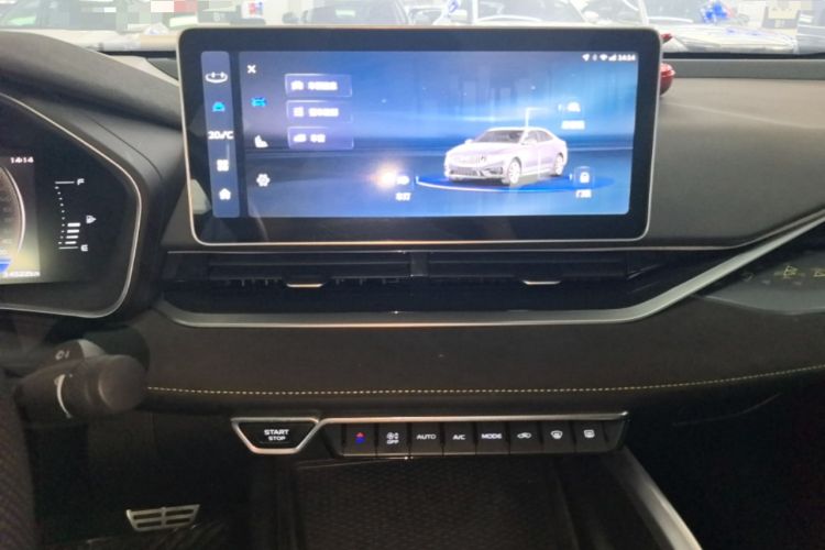 Used Geely Auto Preface 2023 2.0TD Space-Time Edition Audio And AC Panel